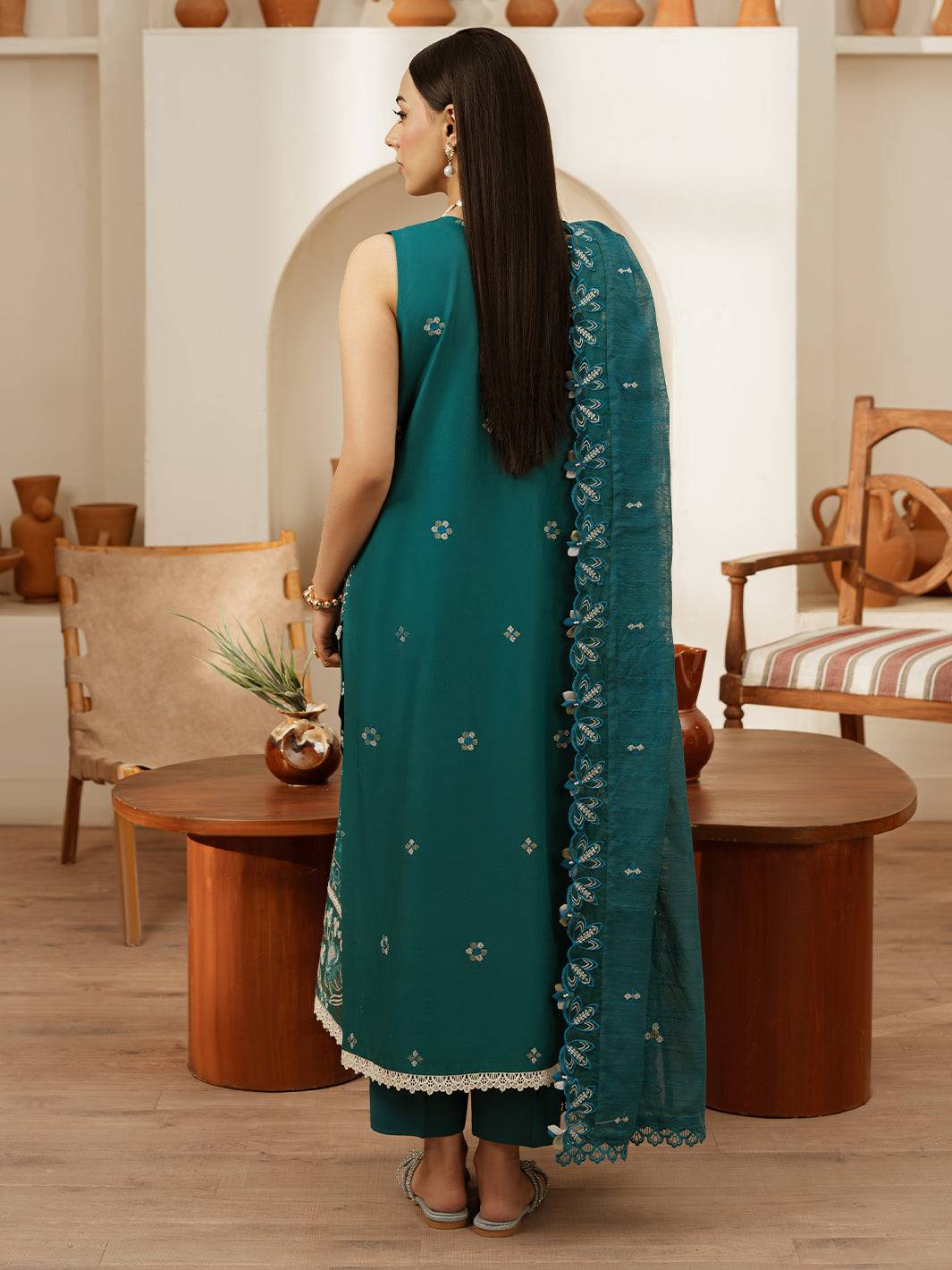 Mahnur | Florence Luxury Lawn 25 | LANA by Maria Faisal - Registered Vendor of : Mahnur - type : Ladies Clothes - 100% original wedding dresses