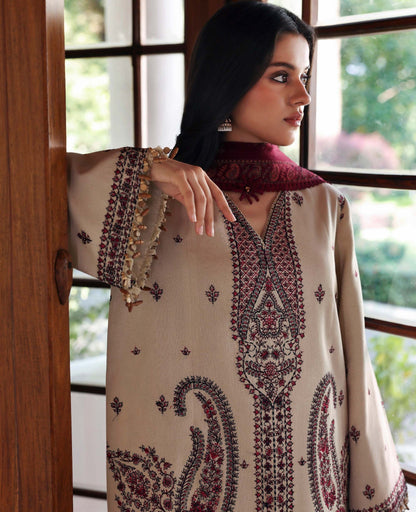 Liora – authentic Pakistani dress from the Amaris Luxury Shawl 25 collection for women in the UK