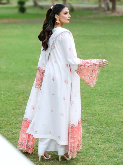 Mahnur | Sophie Luxury Lawn 25 | Lyra by Maria Faisal - Registered Vendor of : Mahnur - type : Ladies Clothes - 100% original wedding dresses