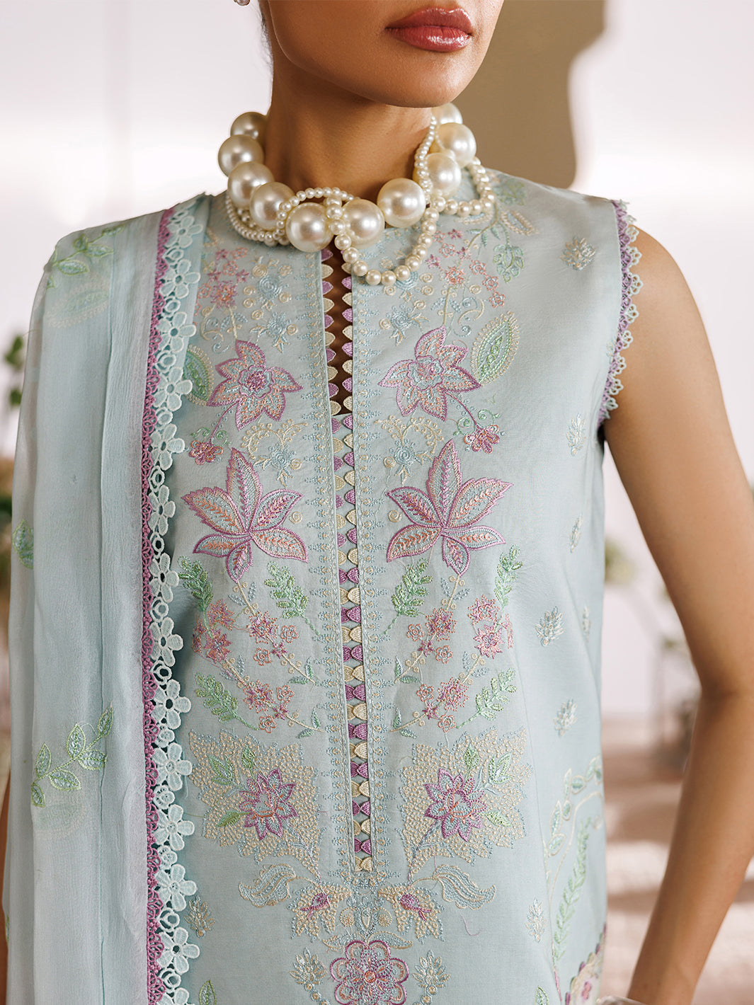 Mahnur | Morbagh Luxury Lawn 26 | M-01 - Luxury Dress - available at Maria Faisal in UK and USA.