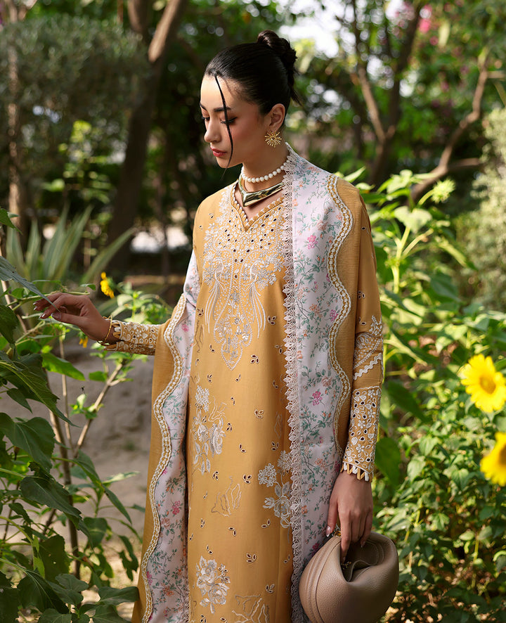 Republic Womenswear | Embroidered Pret | M-150 - Ladies Clothes - Maria Faisal