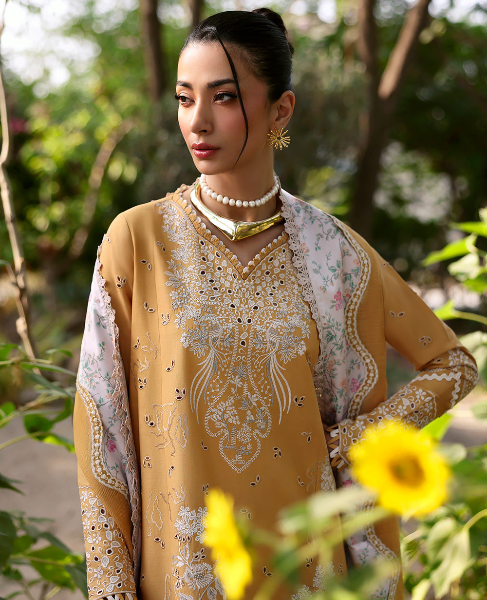 Republic Womenswear | Embroidered Pret | M-150 - Ladies Clothes - Maria Faisal