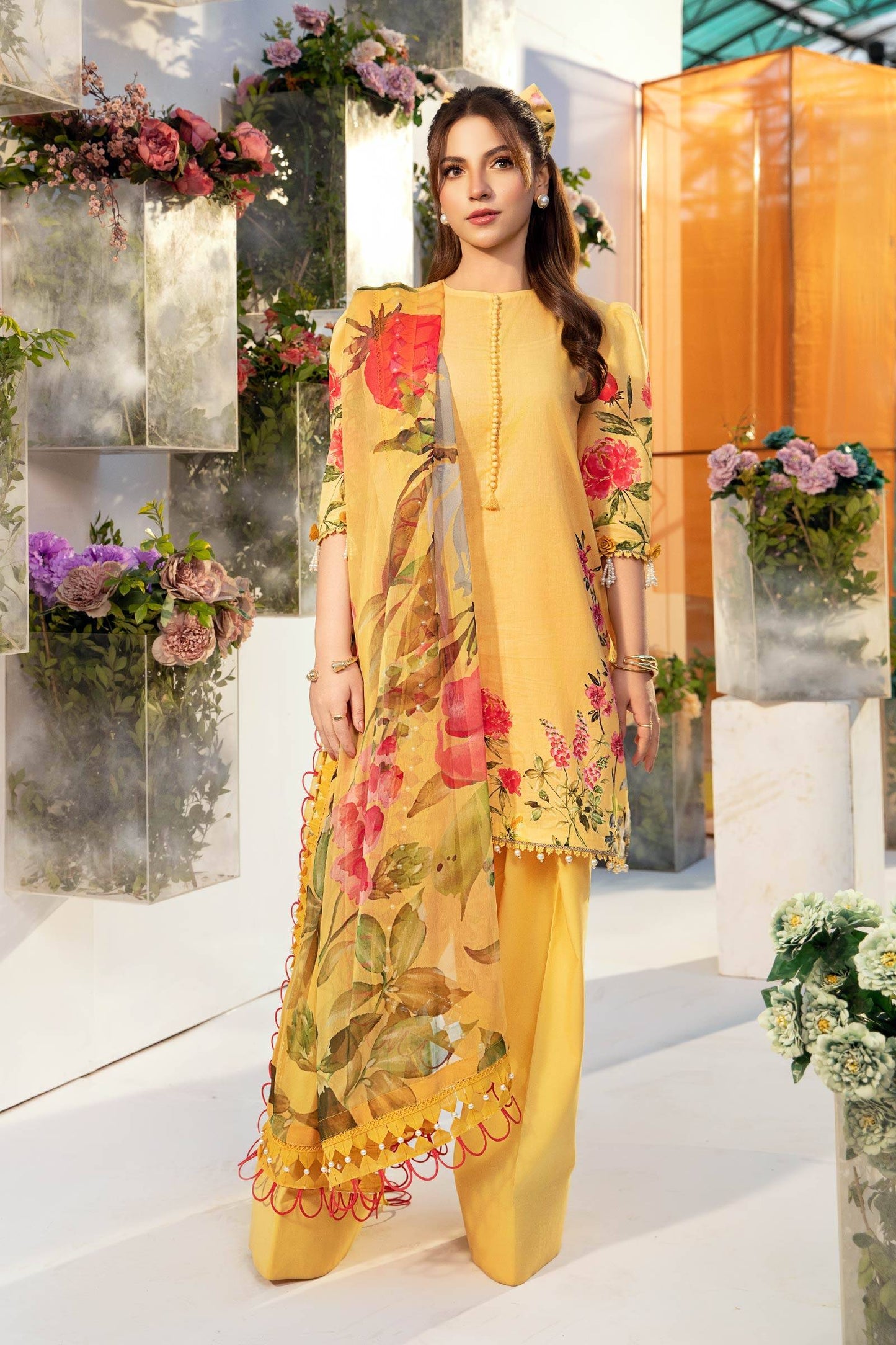 Maria B | M Basic Summer Lawn 25 | MB-CUS25-701A by Maria Faisal - Registered Vendor of : Maria B - type : Ladies Clothes - 100% original wedding dresses