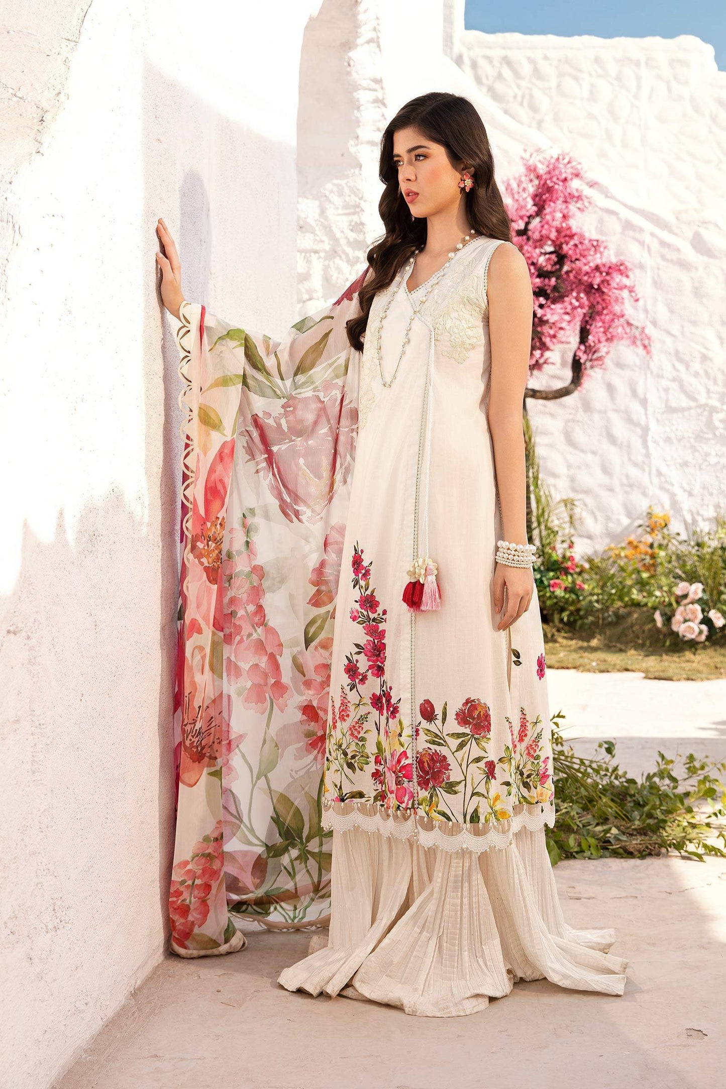 Maria B | M Basic Summer Lawn 25 | MB-CUS25-701B by Maria Faisal - Registered Vendor of : Maria B - type : Ladies Clothes - 100% original wedding dresses