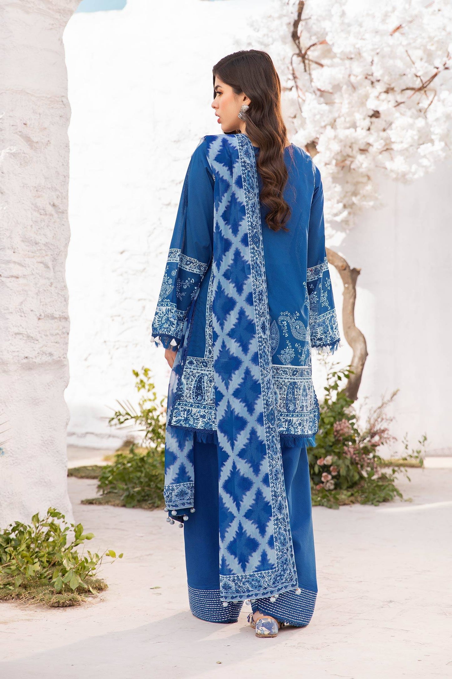 Maria B | M Basic Summer Lawn 25 | MB-CUS25-703B by Maria Faisal - Registered Vendor of : Maria B - type : Ladies Clothes - 100% original wedding dresses
