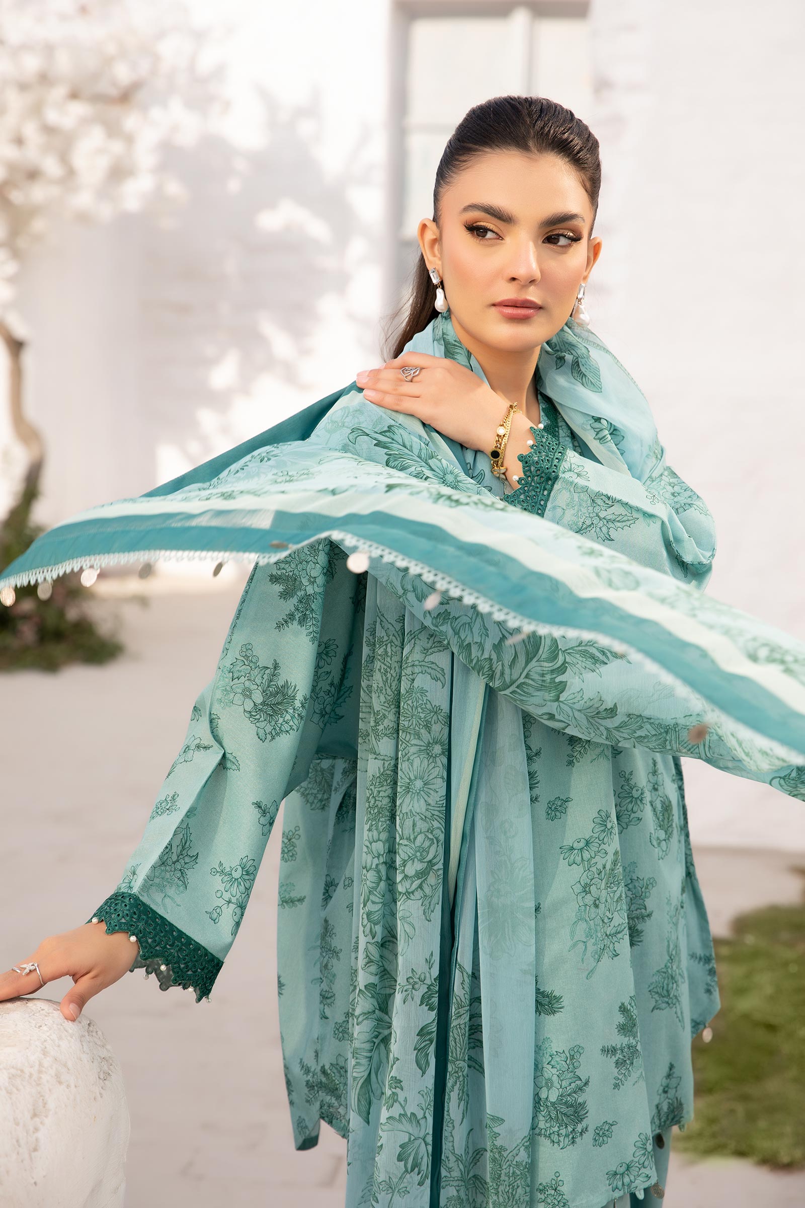 Maria B | M Basic Summer Lawn 25 | MB-CUS25-708B - Ladies Clothes - Maria Faisal