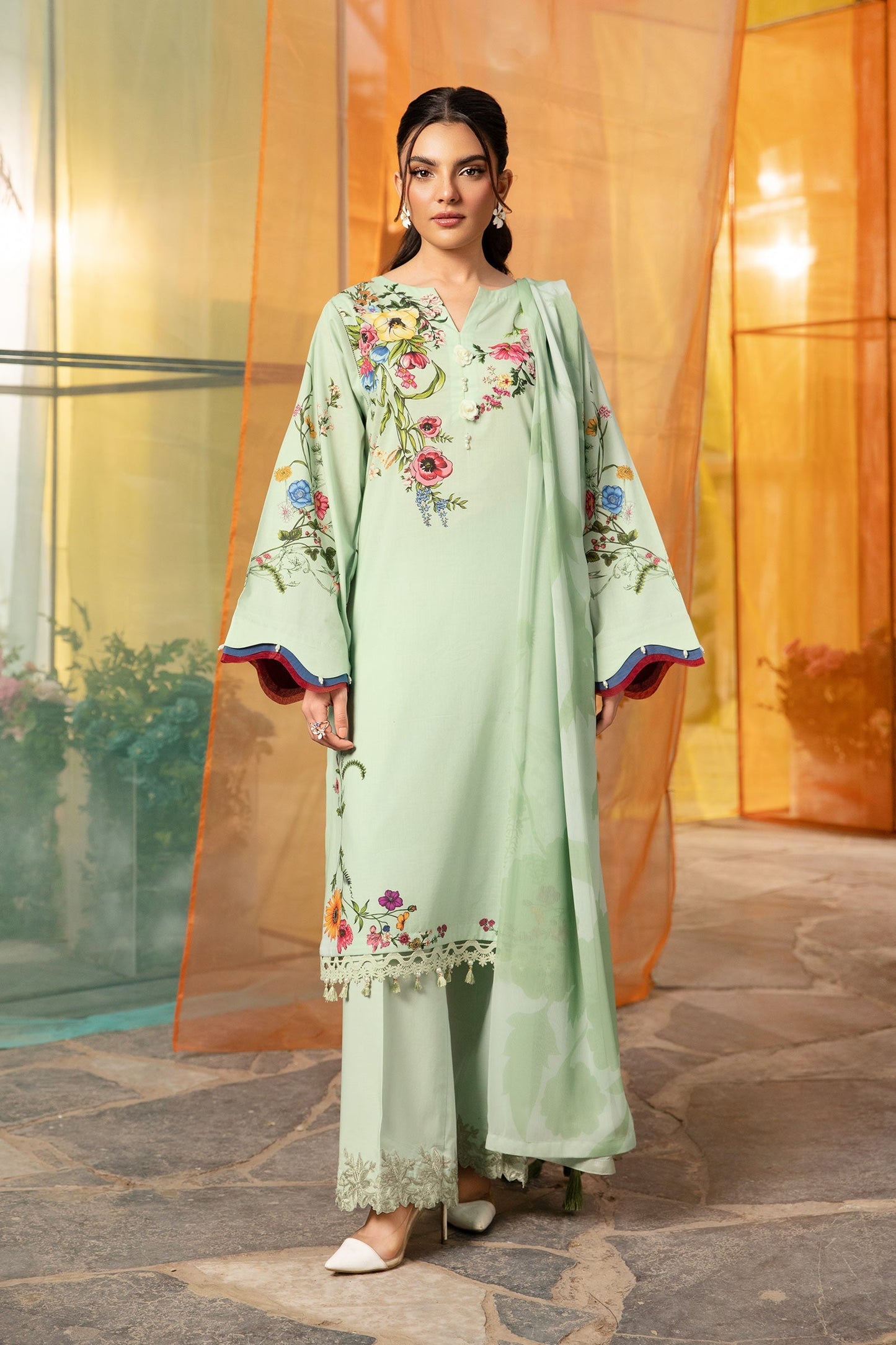 Maria B | M Basic Summer Lawn 25 | MB-CUS25-712B by Maria Faisal - Registered Vendor of : Maria B - type : Ladies Clothes - 100% original wedding dresses