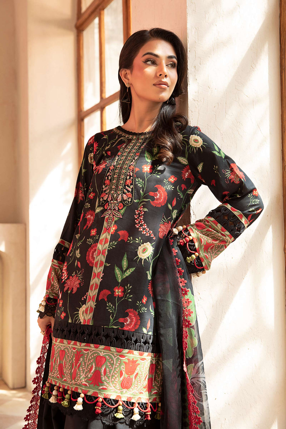 Maria B | Eid Basic Lawn | MB-CUS25-901A by Maria Faisal - Registered Vendor of : Maria B - type : Ladies Clothes - 100% original wedding dresses