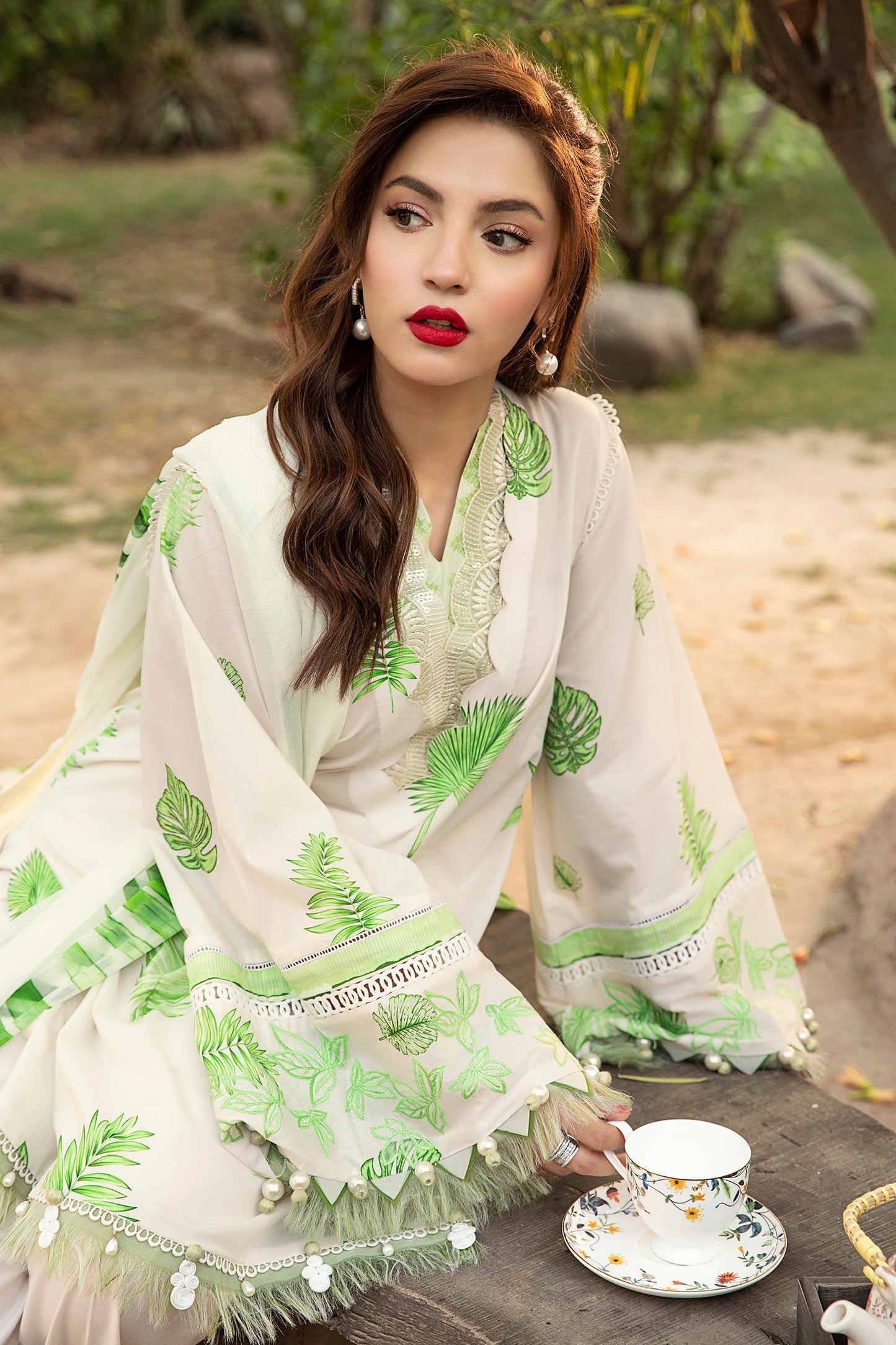 Maria B | Eid Basic Lawn | MB-CUS25-906B by Maria Faisal - Registered Vendor of : Maria B - type : Ladies Clothes - 100% original wedding dresses