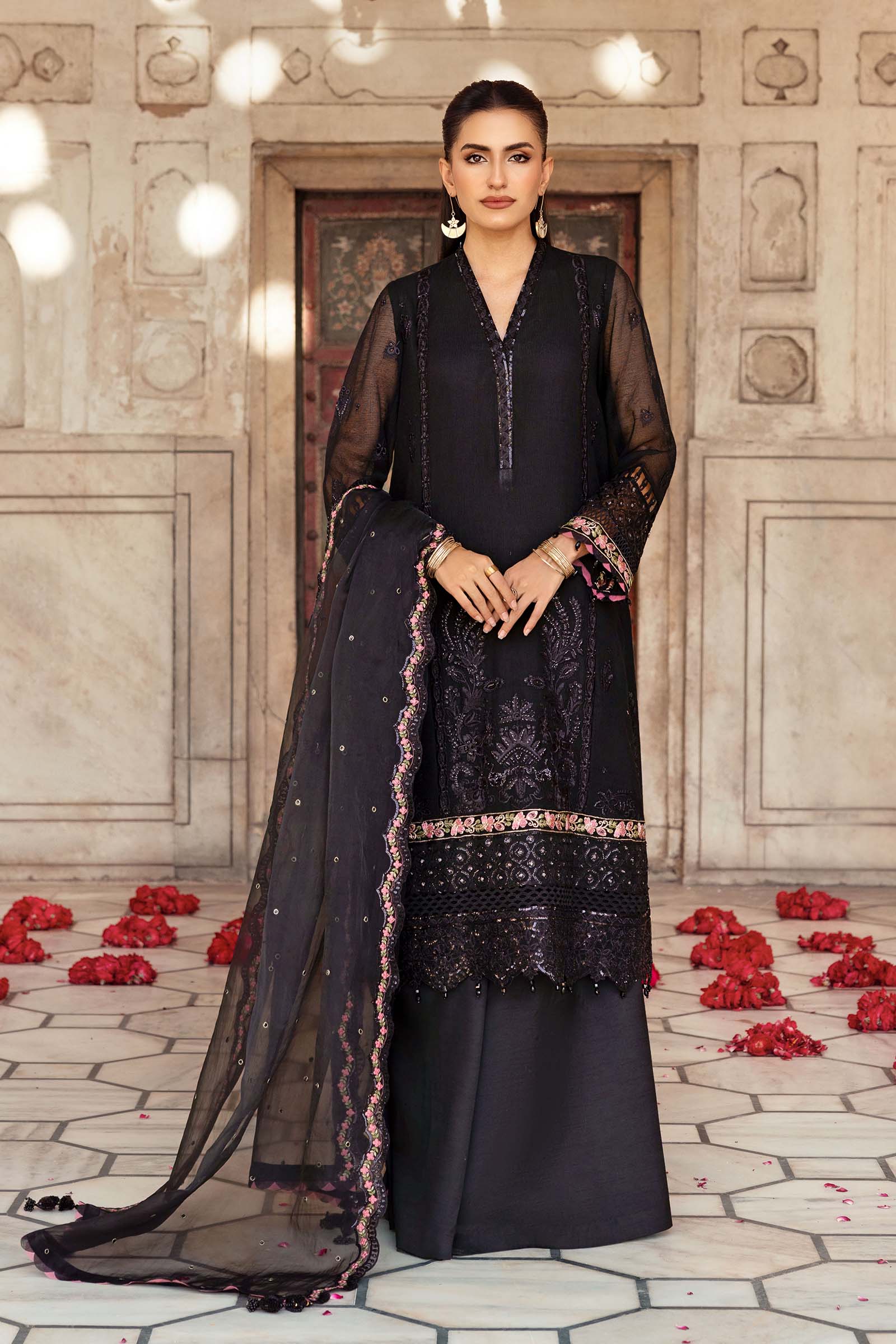 MB-FUS25-806 – authentic Pakistani dress from the Festive 25 collection for women in the UK
