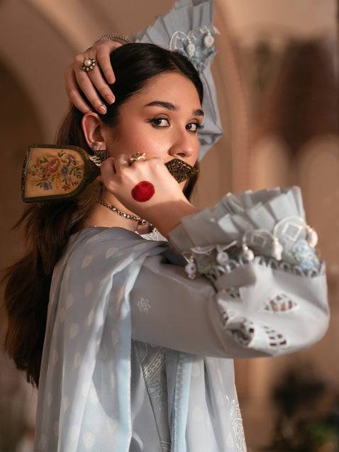 Parishay | Mastani Luxury Lawn 25 | MI - 02 by Maria Faisal - Registered Vendor of : Parishay - type : Ladies Clothes - 100% original wedding dresses