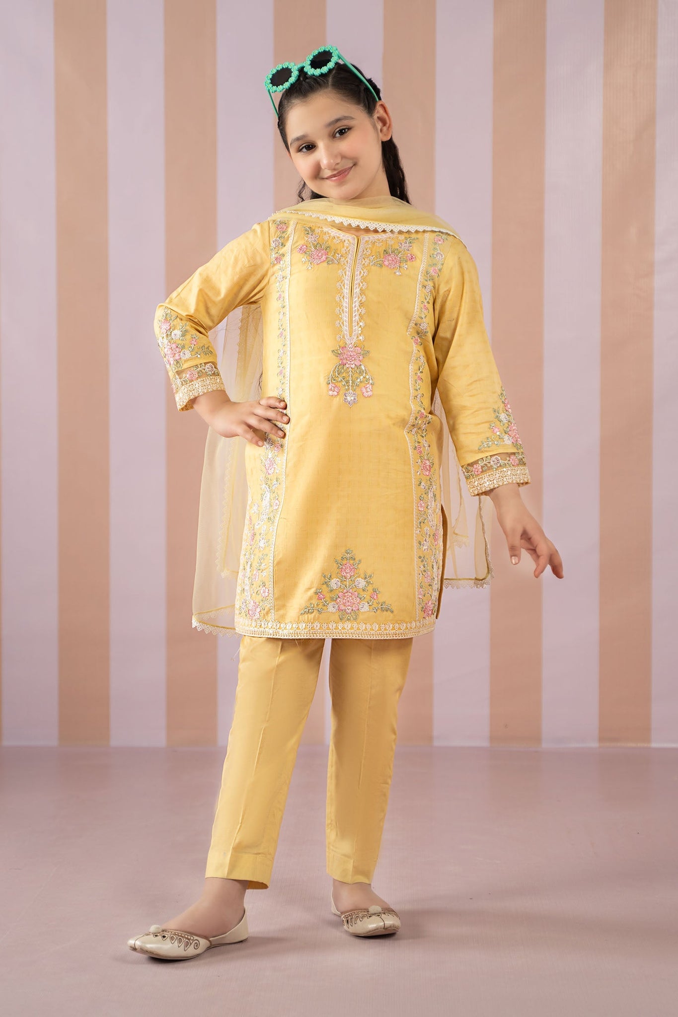 Maria B | 3 Piece Embroidered Dobby Lawn Suit | MKD-EF25-50