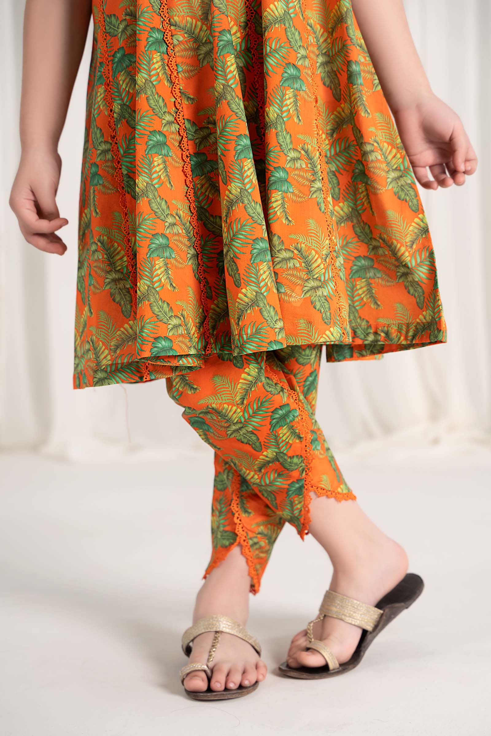 Maria B | 2 Piece Printed Lawn Suit | MKD-EF25-68 by Maria Faisal - Registered Vendor of : Maria B - type : Kids Clothes - 100% original wedding dresses