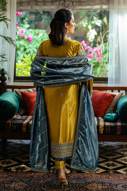 Mushq | Sunehri Resham Edit | ZOYA - Ladies Clothes 