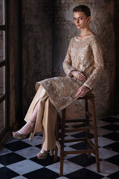 Mushq | Fusion Pret | VIXEN - Designer Dress with Intricate embroidery and embellishments. Shop elegent wedding dress at Maria Faisal.