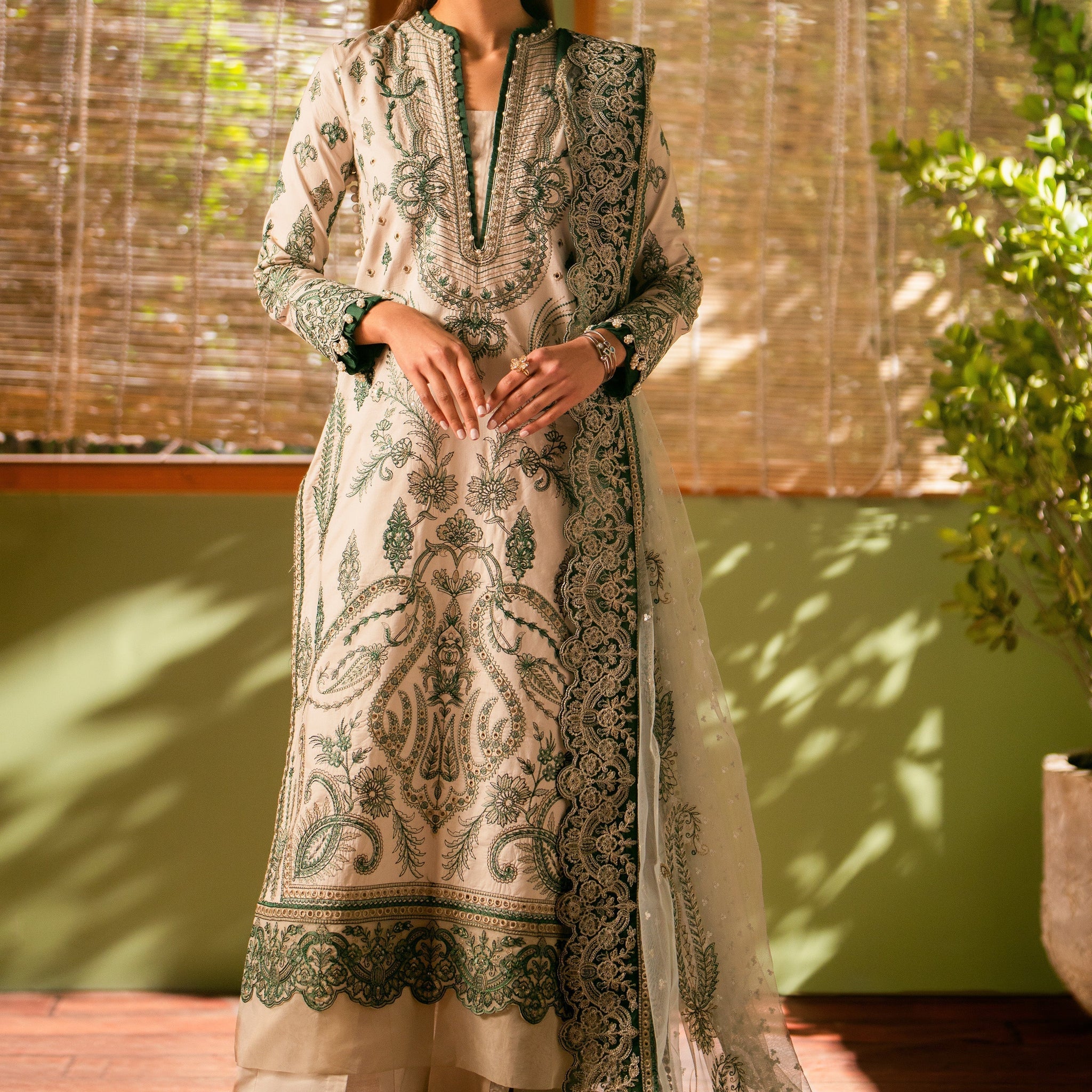 Maryum N Maria | Luxury Lawn 24 | Nubia