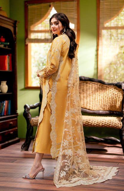 Maryum N Maria | Luxury Lawn 24 | Lamya - Ladies Clothes - Maria Faisal