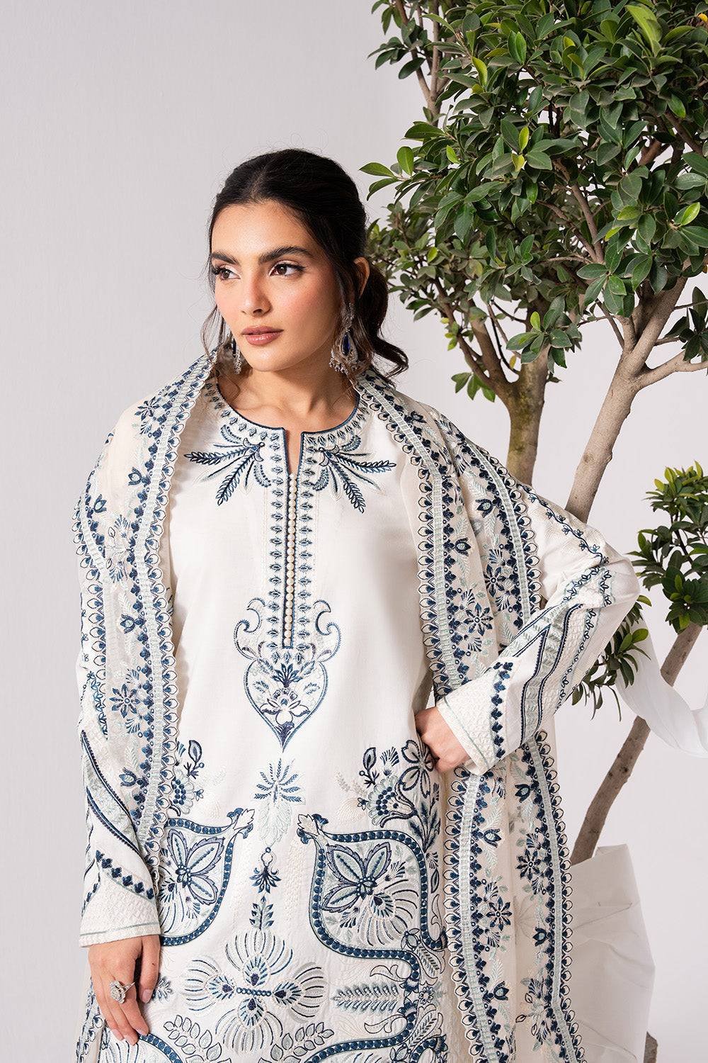 Maryum N Maria | Zuhur 25 | AUBREY by Maria Faisal - Registered Vendor of : Maryum N Maria - type : Ladies Clothes - 100% original wedding dresses