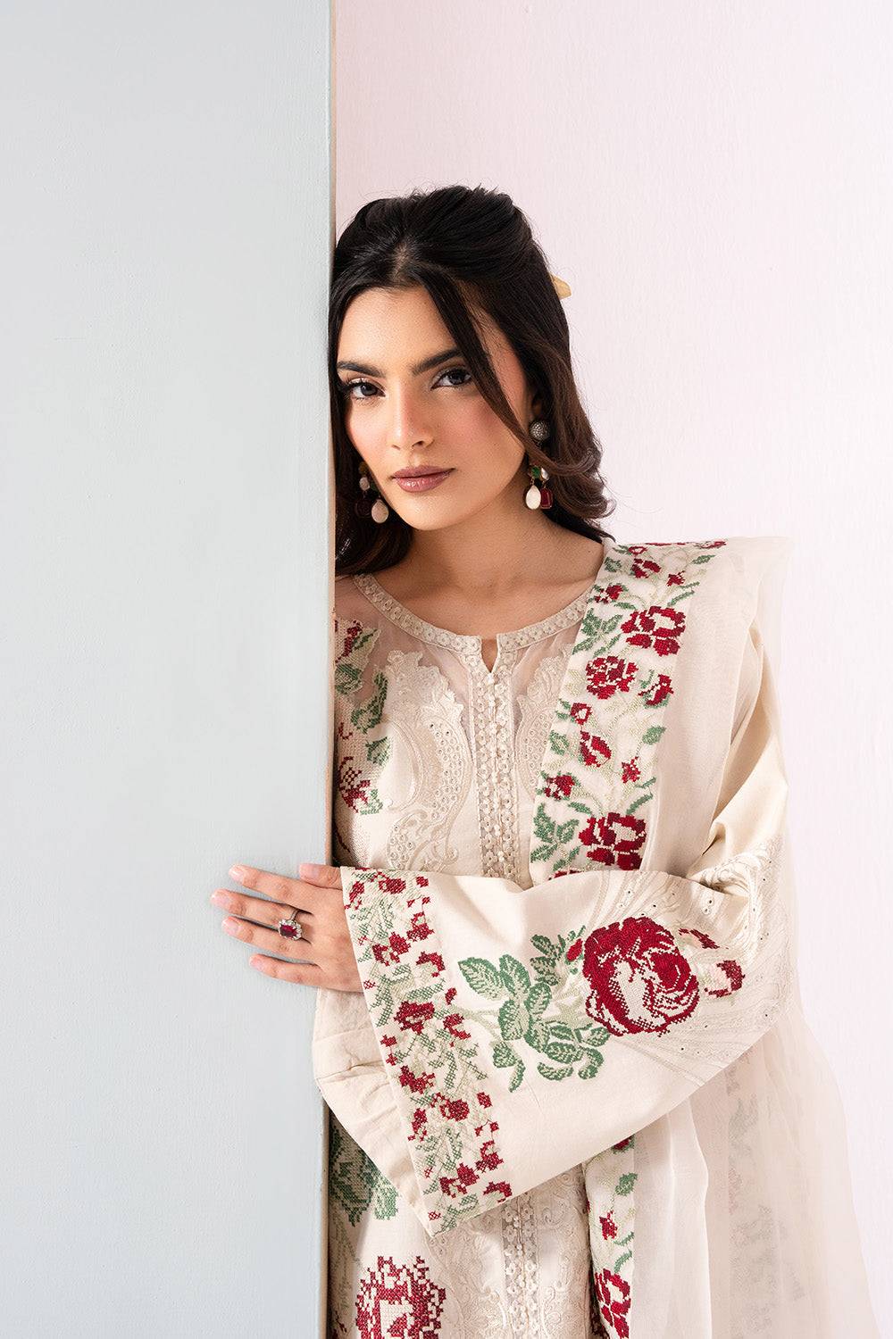 Maryum N Maria | Zuhur 25 | JULIA by Maria Faisal - Registered Vendor of : Maryum N Maria - type : Ladies Clothes - 100% original wedding dresses