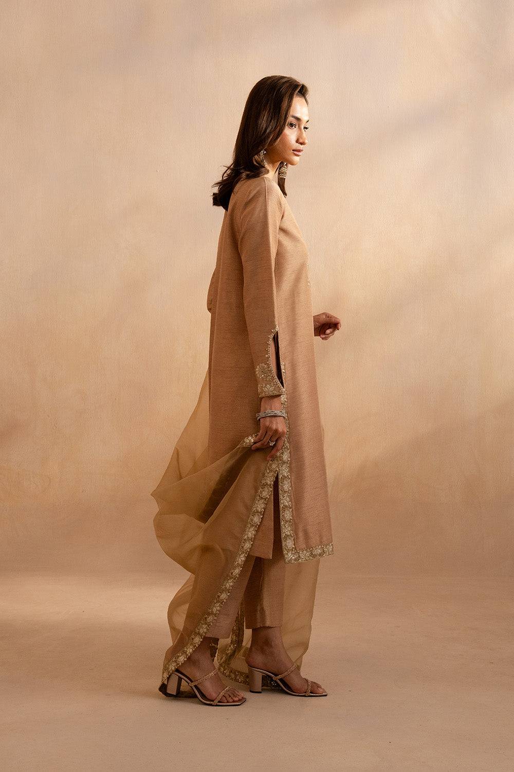 Maryum N Maria | Dhahab 25 | ALANAA - MS50259 by Maria Faisal - Registered Vendor of : Maryam N Maria - type : Ladies Clothes - 100% original wedding dresses