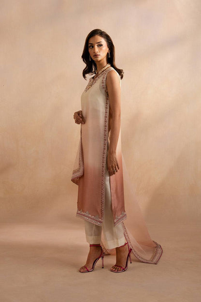 Maryum N Maria | Dhahab 25 | AURA - MS50261 by Maria Faisal - Registered Vendor of : Maryam N Maria - type : Ladies Clothes - 100% original wedding dresses