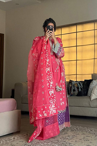 Maryum N Maria | Koel 25 | CAOIMHE - MS50273 by Maria Faisal - Registered Vendor of : Maryam N Maria - type : Ladies Clothes - 100% original wedding dresses