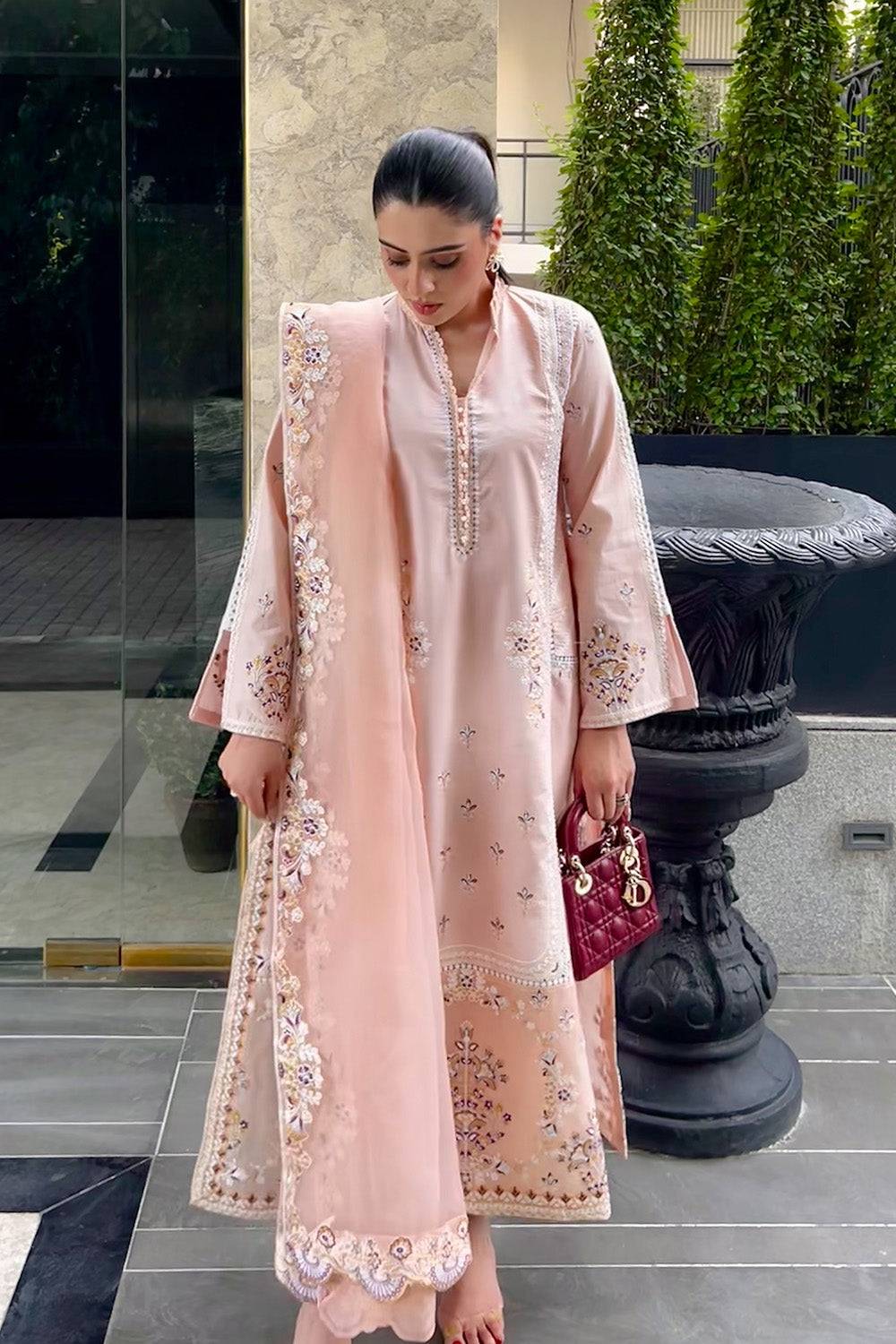 Maryam N Maria | Elara 25 | TROPICAL BUD - MS50363 by Maria Faisal - Registered Vendor of : Maryam N Maria - type : Ladies Clothes - 100% original wedding dresses