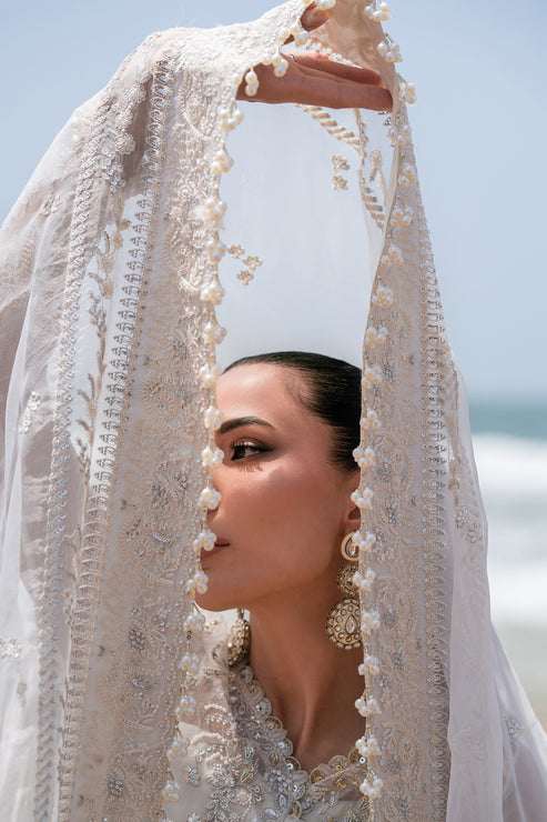 Emaan Adeel | Kamari Reveuse Wedding Formals | NOVA - Designer Dress with Intricate embroidery and embellishments. Shop elegent wedding dress at Maria Faisal.