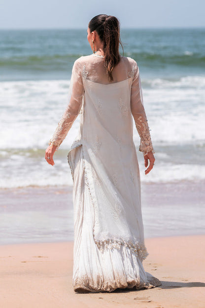 Emaan Adeel | Kamari Reveuse Wedding Formals | NOVA - Designer Dress with Intricate embroidery and embellishments. Shop elegent wedding dress at Maria Faisal.