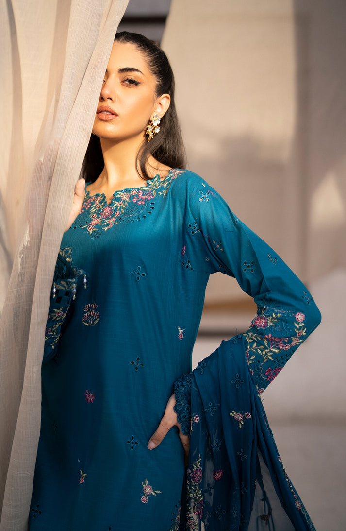 Emaan Adeel | Melisa Luxury Formals | ROMA - Waniyas