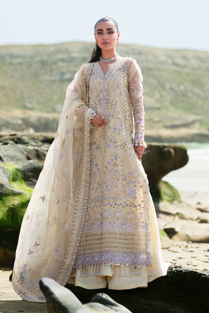 Emaan Adeel | Kamari Reveuse Wedding Formals | ELLE - Designer Dress with Intricate embroidery and embellishments. Shop elegent wedding dress at Maria Faisal.