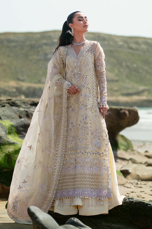 Emaan Adeel | Kamari Reveuse Wedding Formals | ELLE - Designer Dress with Intricate embroidery and embellishments. Shop elegent wedding dress at Maria Faisal.