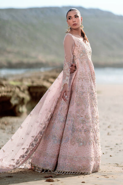 Emaan Adeel | Kamari Reveuse Wedding Formals | AMOUR - Designer Dress with Intricate embroidery and embellishments. Shop elegent wedding dress at Maria Faisal.