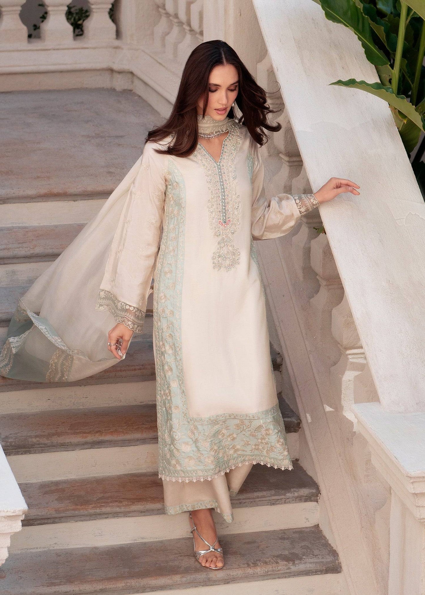 Mehak Yaqoob | Marvi Festives | Luna by Maria Faisal - Registered Vendor of : Mehak Yaqoob - type : Ladies Clothes - 100% original wedding dresses