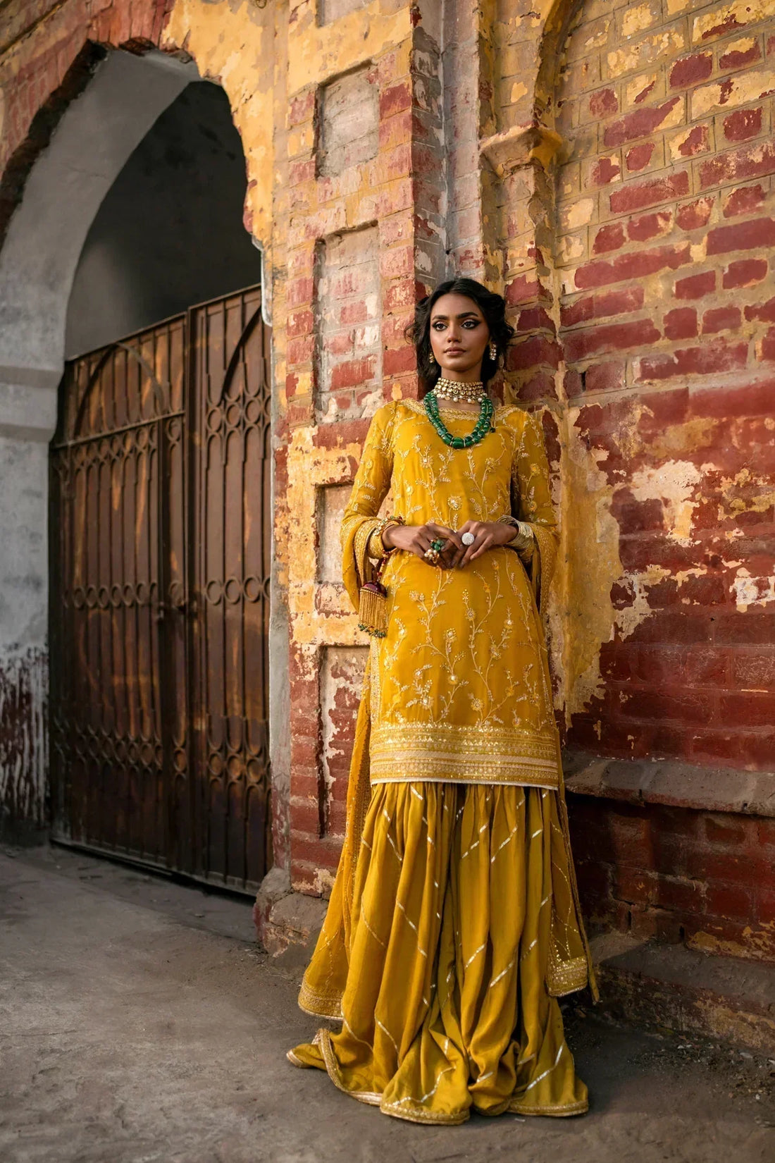 Erum Khan | Mannat Formals | Aatish