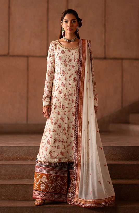 Emaan Adeel | Casabella Wedding Formals | CLOVERA - Designer Dress with Intricate embroidery and embellishments. Shop elegent wedding dress at Maria Faisal.