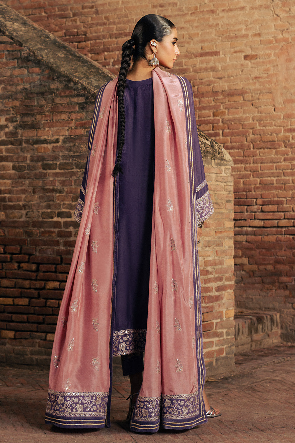 Maryum N Maria | Gulshan e Makhmal | MAELLE - MSS5606 - Formal Dress - available at Maria Faisal in UK and USA.