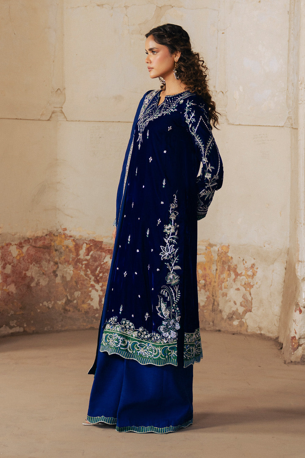 Maryum N Maria | Gulshan e Makhmal | OCEANE - MSS5607 - Formal Dress - available at Maria Faisal in UK and USA.
