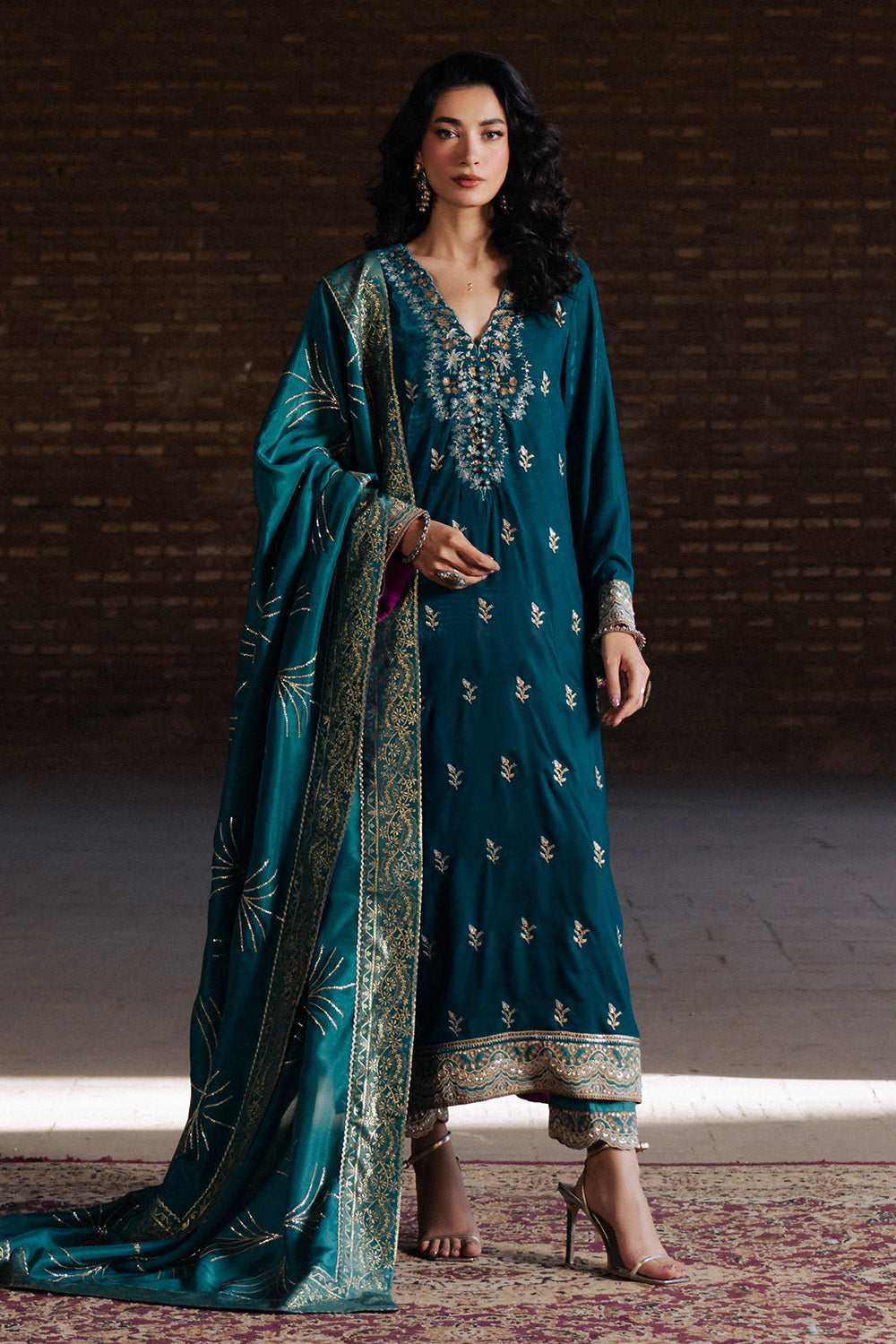 Maryum N Maria | Gulshan e Makhmal | ALIENOR - MWS5885 - Formal Dress - available at Maria Faisal in UK and USA.