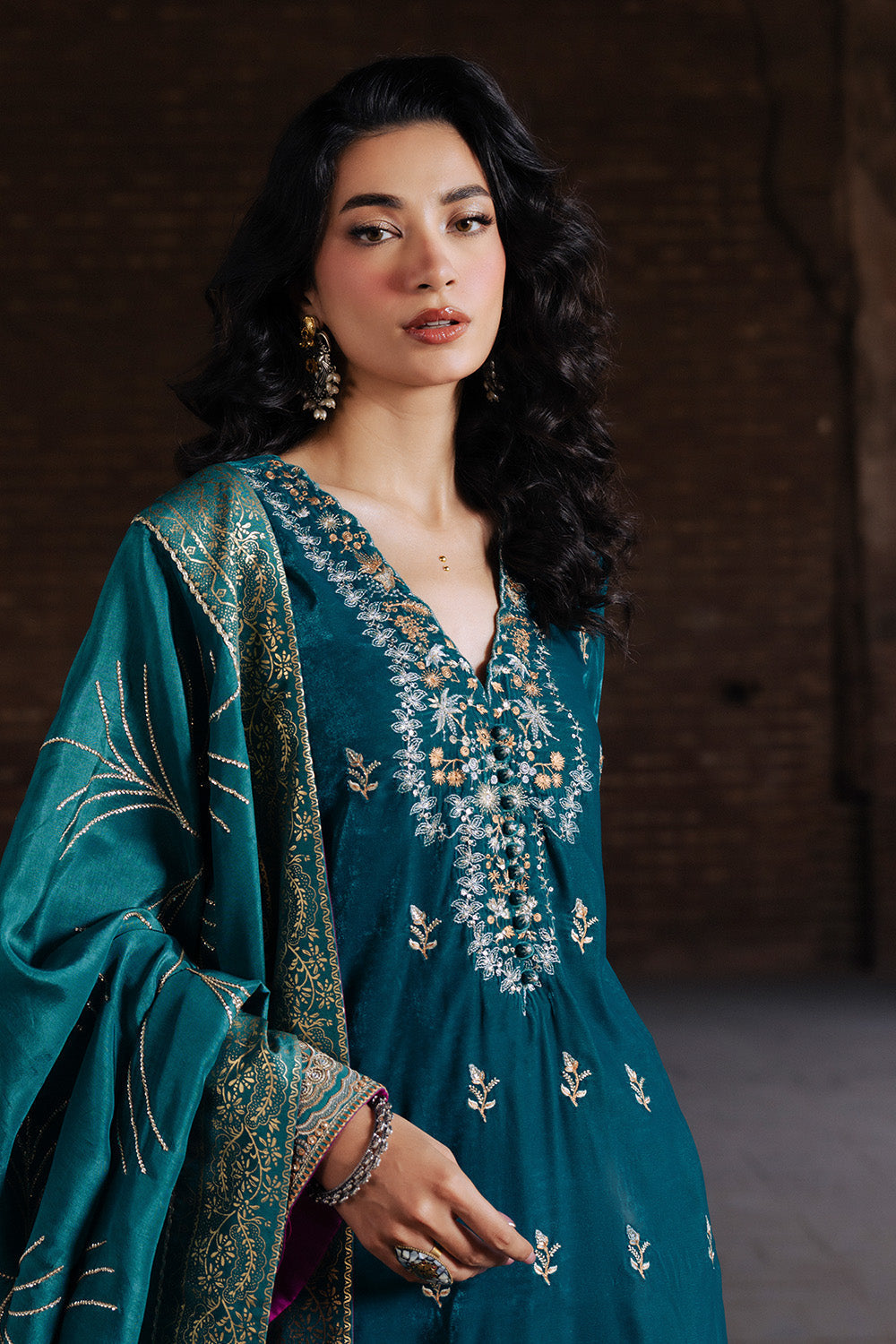 Maryum N Maria | Gulshan e Makhmal | ALIENOR - MWS5885 - Formal Dress - available at Maria Faisal in UK and USA.