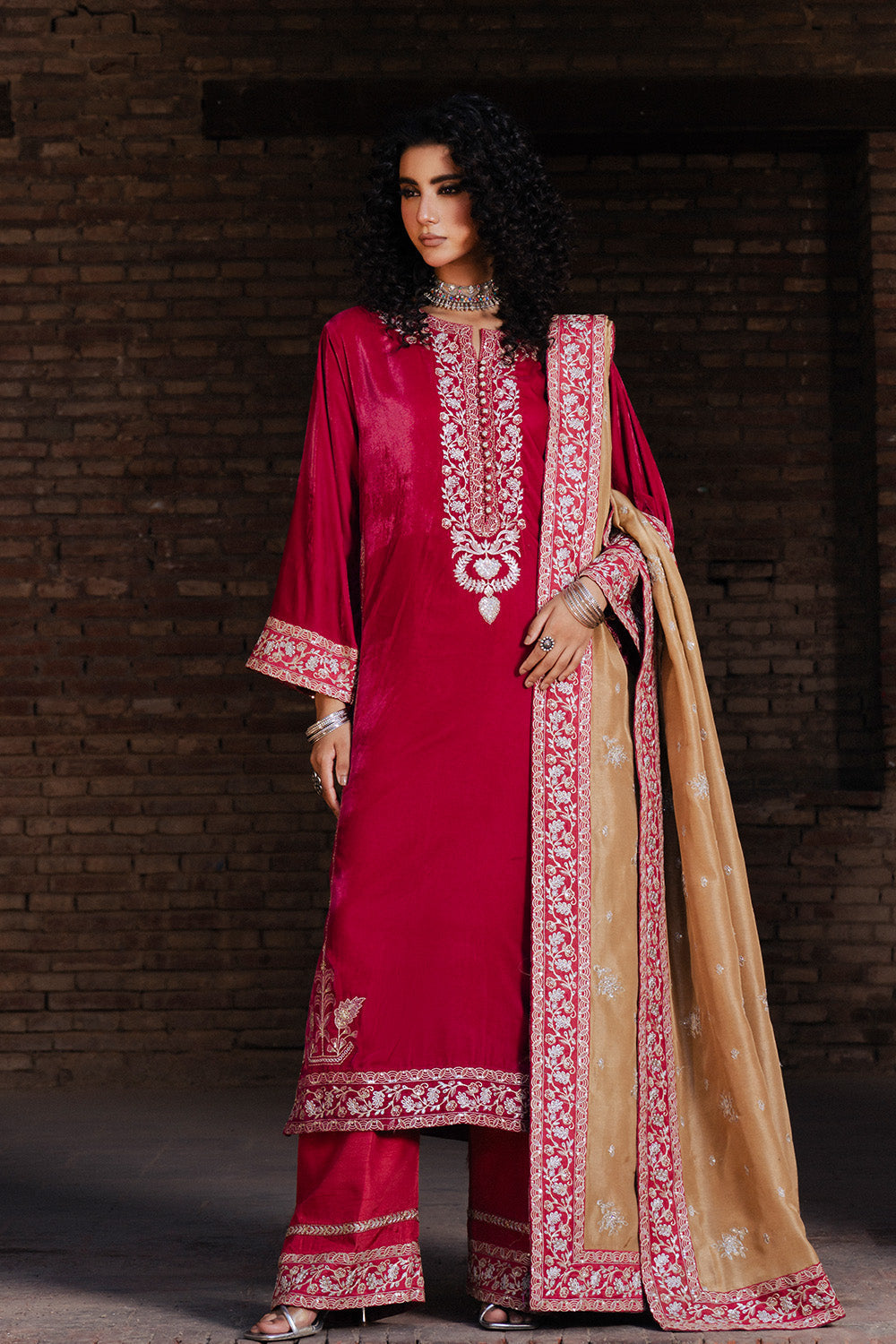 Maryum N Maria | Gulshan e Makhmal | BENOITE - MWS5887 - Formal Dress - available at Maria Faisal in UK and USA.