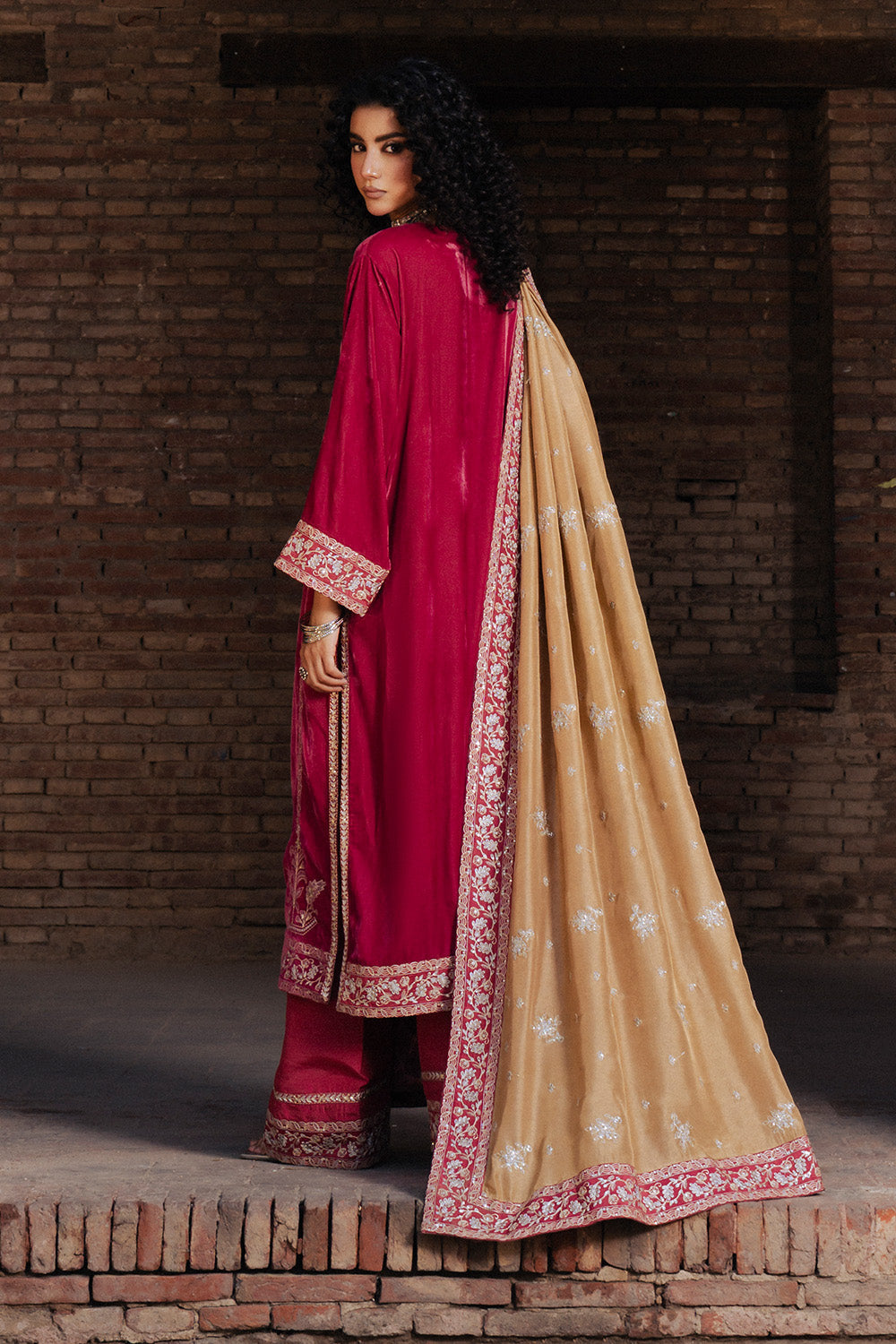 Maryum N Maria | Gulshan e Makhmal | BENOITE - MWS5887 - Formal Dress - available at Maria Faisal in UK and USA.