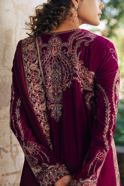 Maryum N Maria | Gulshan e Makhmal | GAeLLE - MWS5891 - Formal Dress - available at Maria Faisal in UK and USA.