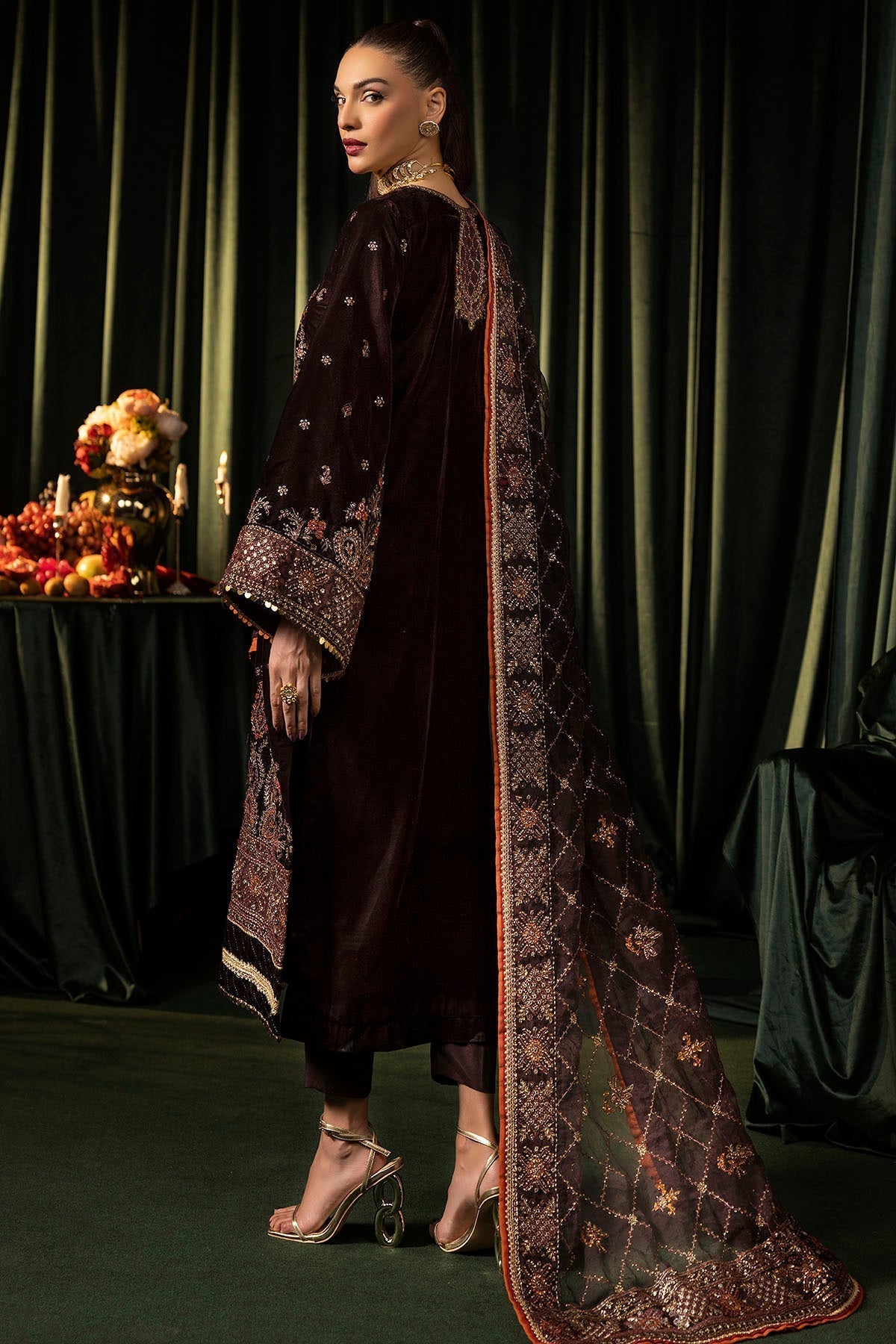 Motifz | Velvet Formals | 5091-AAHANA - Ladies Clothes - Maria Faisal