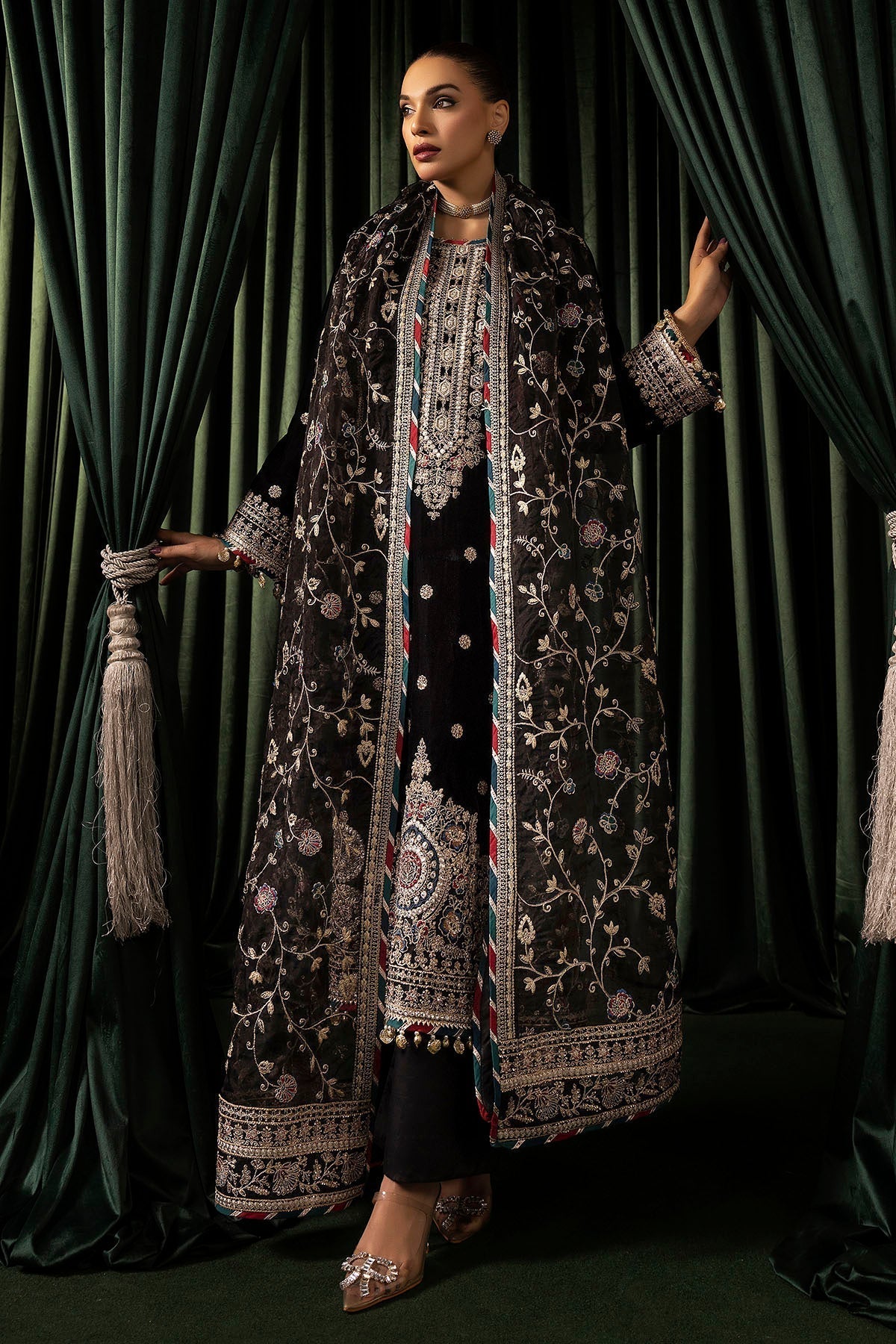 Motifz | Velvet Formals | 5098-FARZEEN - Ladies Clothes - Maria Faisal