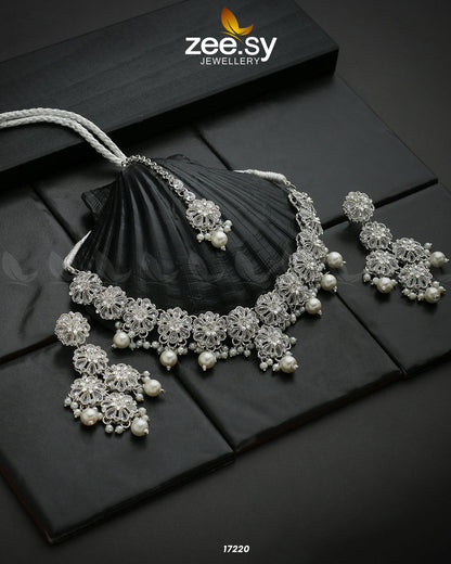 Magnolia Glimmer Necklace - Necklace Sets 