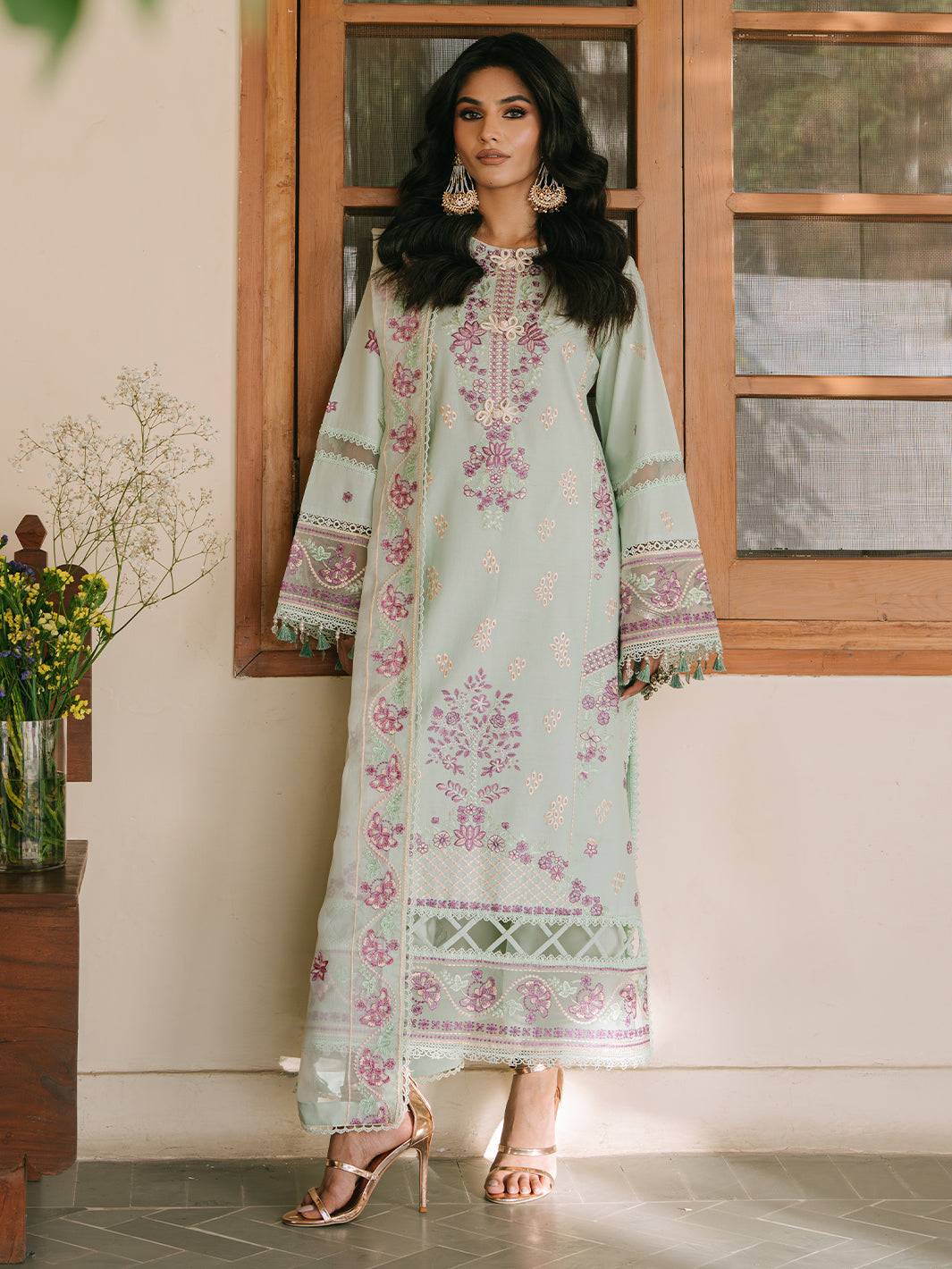 Mahnur | Shanaya Luxury Lawn 25 | Hooriya by Maria Faisal - Registered Vendor of : Mahnur - type : Ladies Clothes - 100% original wedding dresses