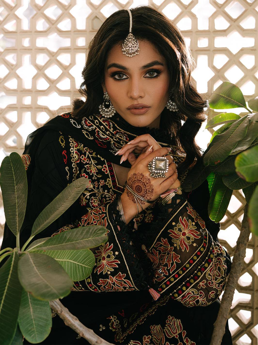 Mahnur | Shanaya Luxury Lawn 25 | Zehra by Maria Faisal - Registered Vendor of : Mahnur - type : Ladies Clothes - 100% original wedding dresses