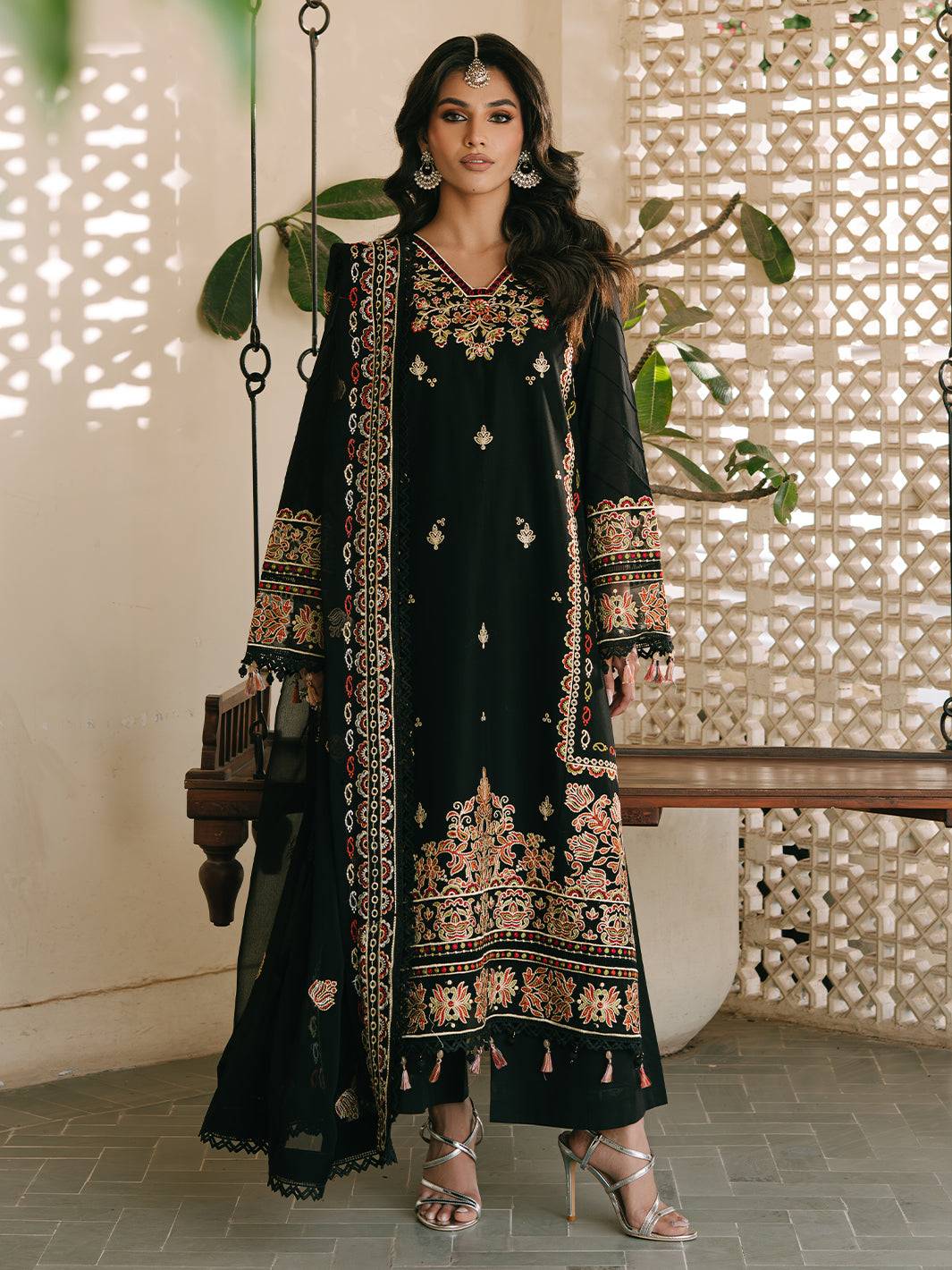 Mahnur | Shanaya Luxury Lawn 25 | Zehra by Maria Faisal - Registered Vendor of : Mahnur - type : Ladies Clothes - 100% original wedding dresses