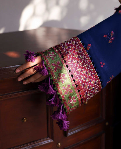 Maris – authentic Pakistani dress from the Amaris Luxury Shawl 25 collection for women in the UK